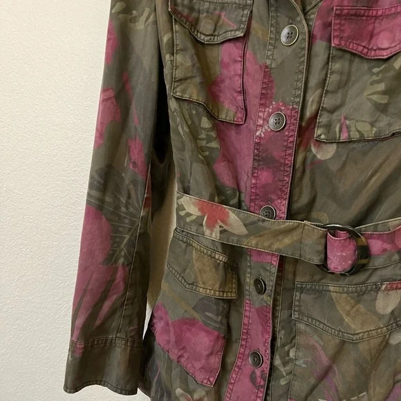 DESIGUALCamoasis Khaki Floral Parka Jacket SS21 Style 21SWEN13Size Medium